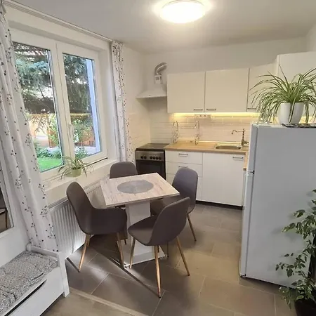 Eletvirag Rezidencia Es Vendeglak Apartment Egerszalok Exterior photo